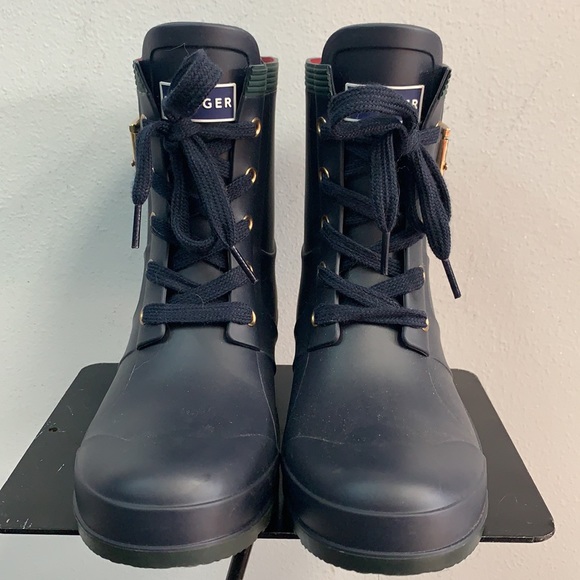 tommy hilfiger navy boots